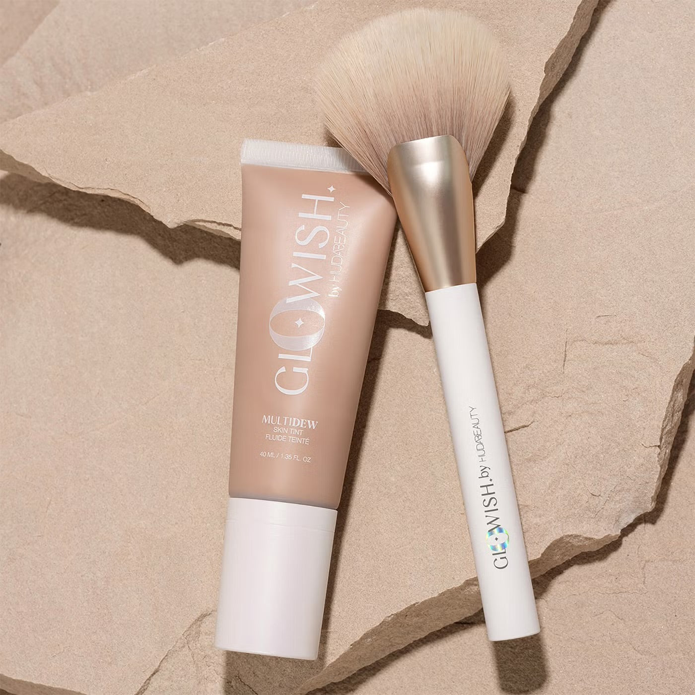 Huda Beauty GloWish Airbrush Finish Skin Tint Brush