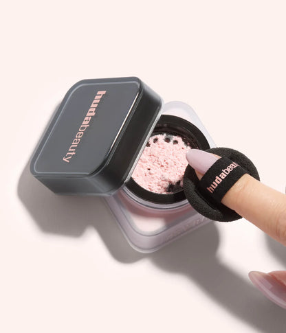 Huda Beauty MINI EASY BAKE LOOSE BAKING & SETTING POWDER